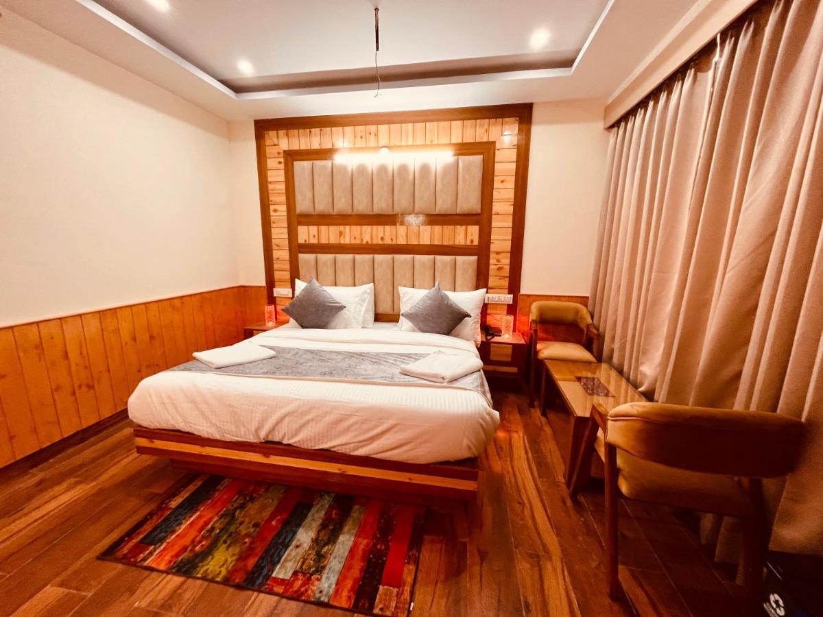 Le Green Resort, Mall Road Manali Exteriér fotografie
