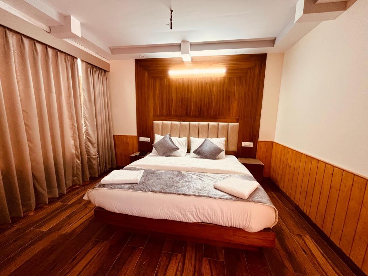 Le Green Resort, Mall Road Manali Exteriér fotografie